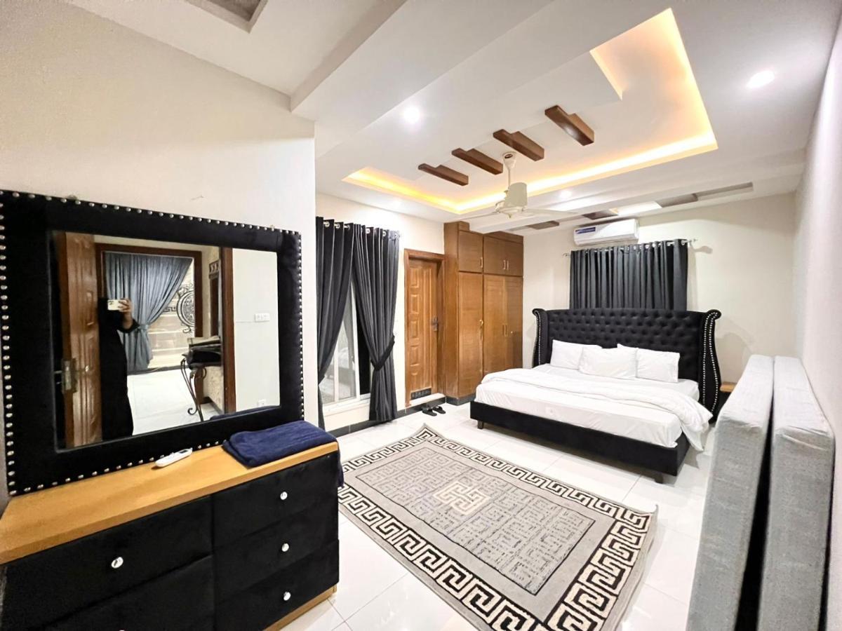 Luxury Apartment Rentals Islamabad Esterno foto
