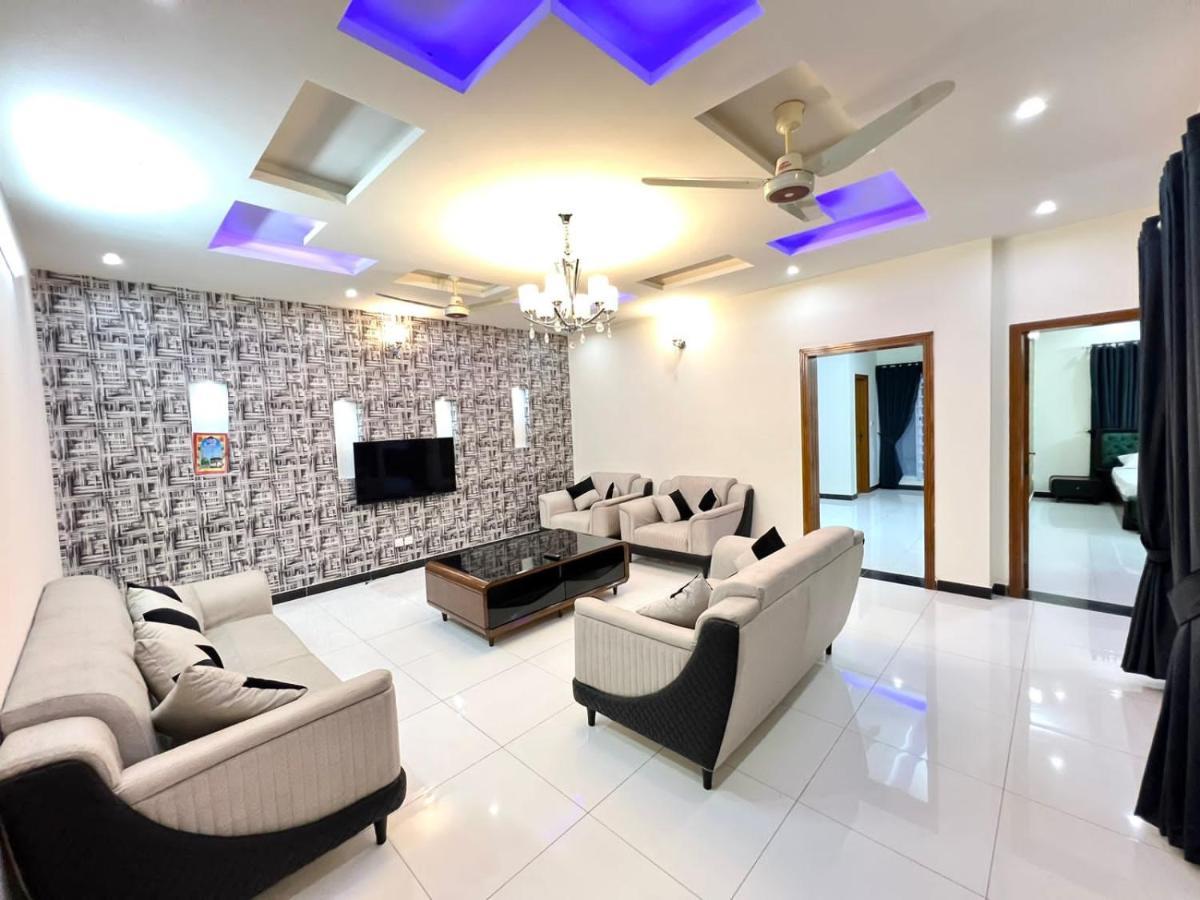 Luxury Apartment Rentals Islamabad Esterno foto