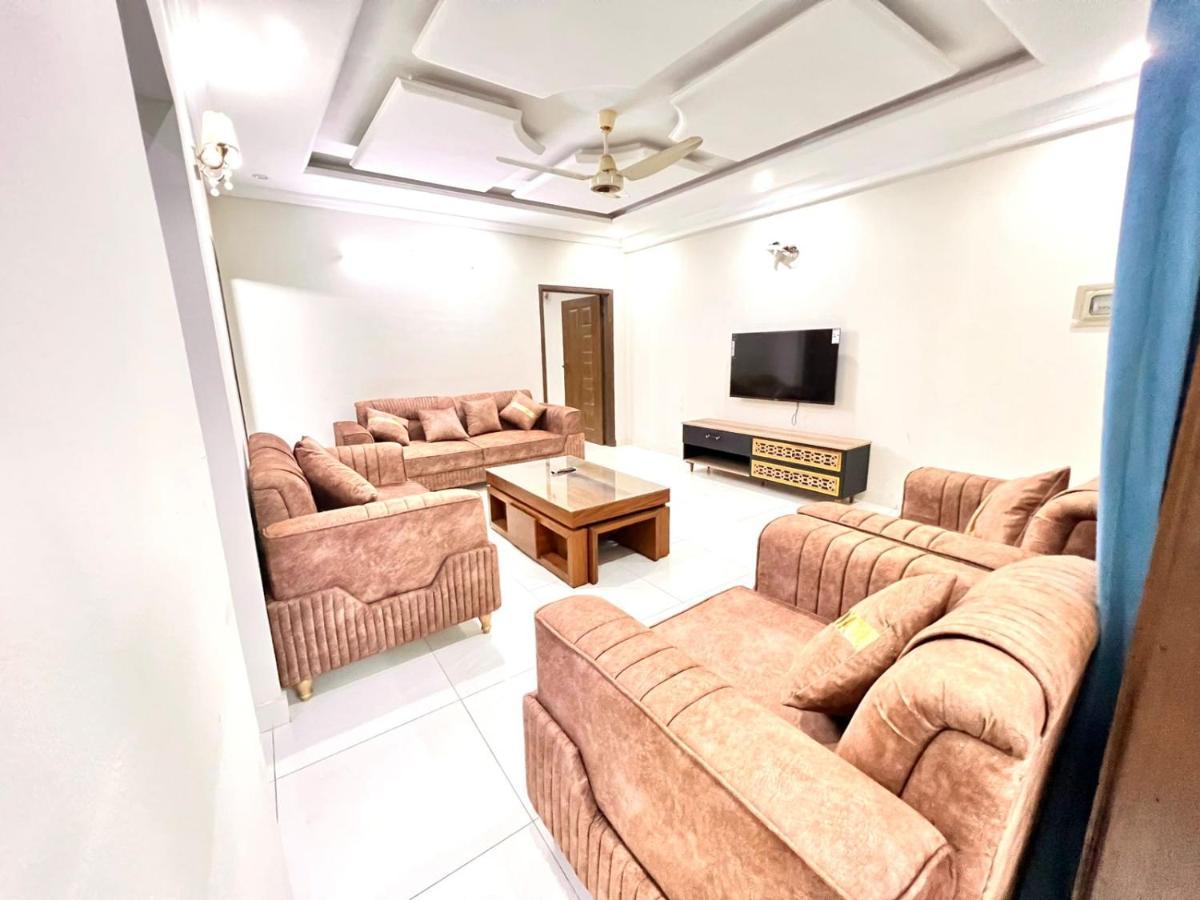 Luxury Apartment Rentals Islamabad Esterno foto
