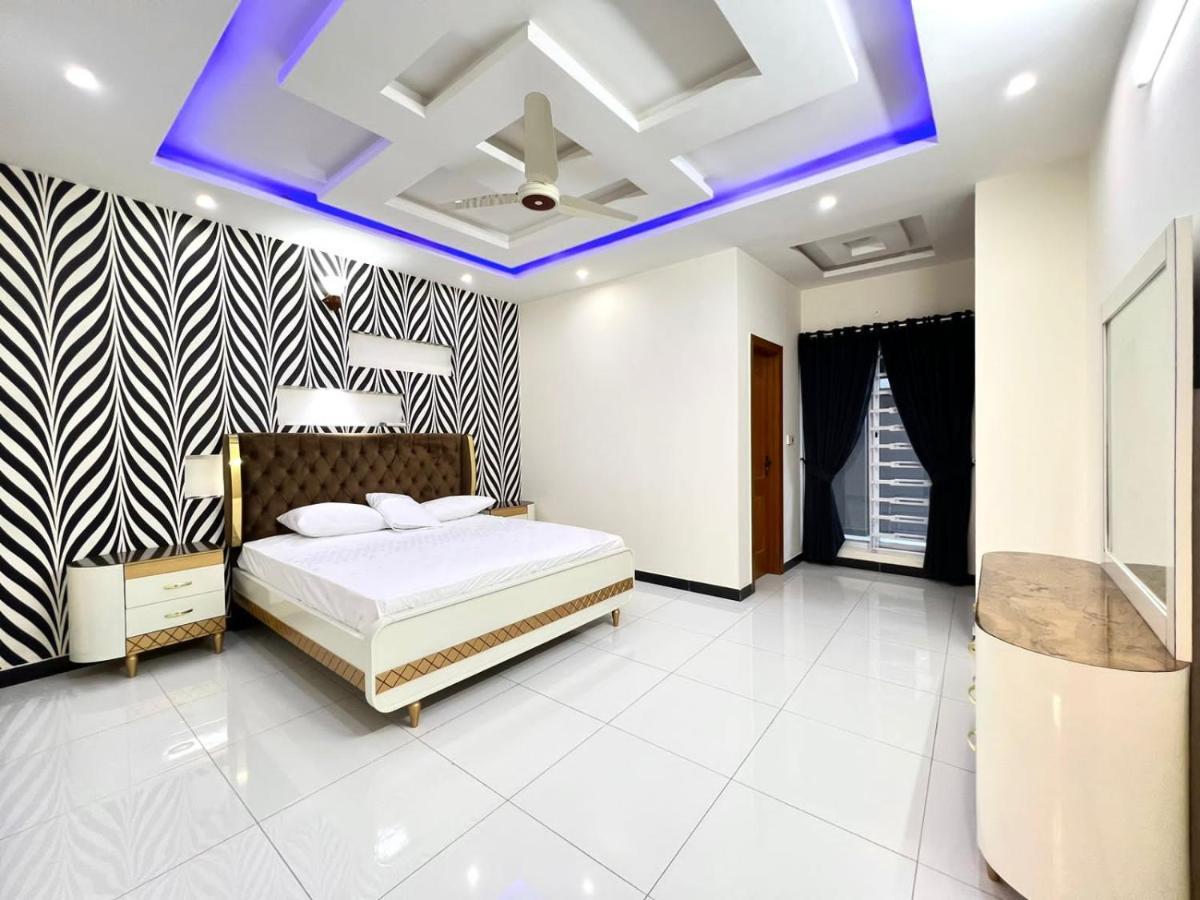 Luxury Apartment Rentals Islamabad Esterno foto