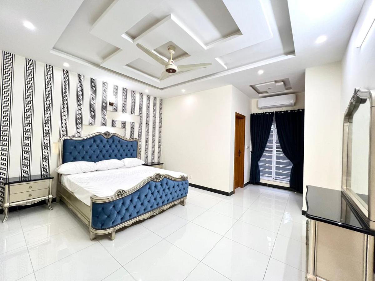 Luxury Apartment Rentals Islamabad Esterno foto