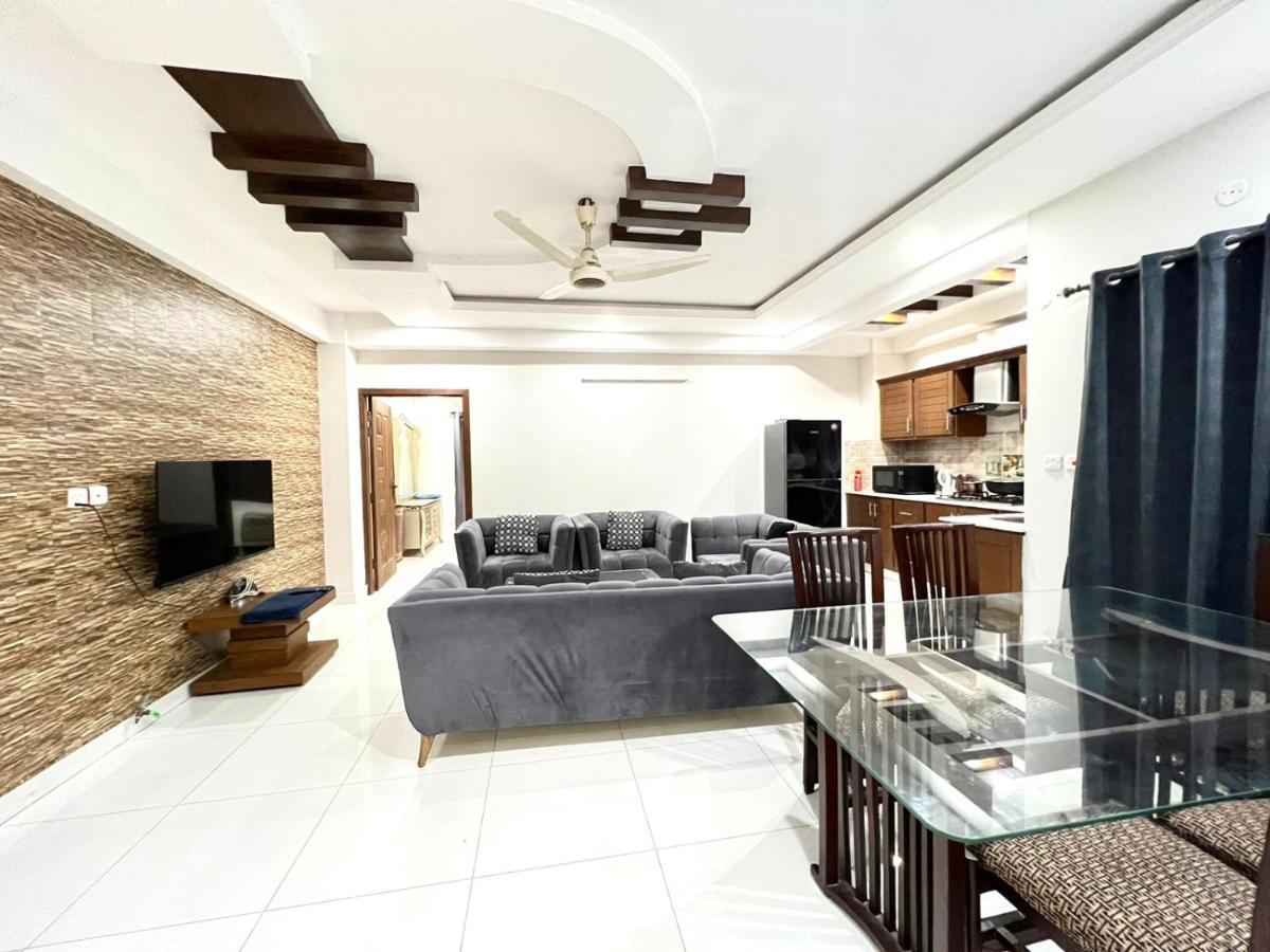 Luxury Apartment Rentals Islamabad Esterno foto