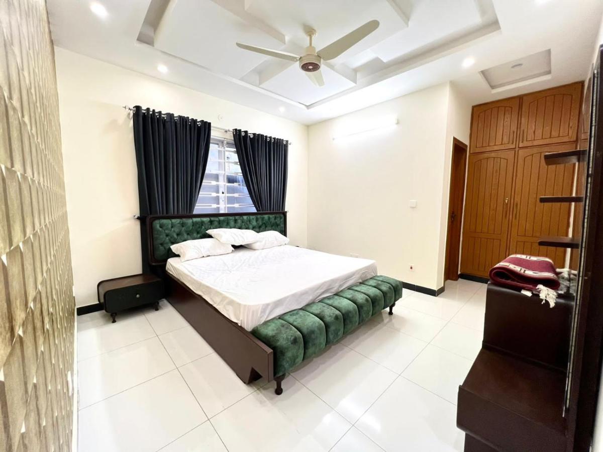 Luxury Apartment Rentals Islamabad Esterno foto