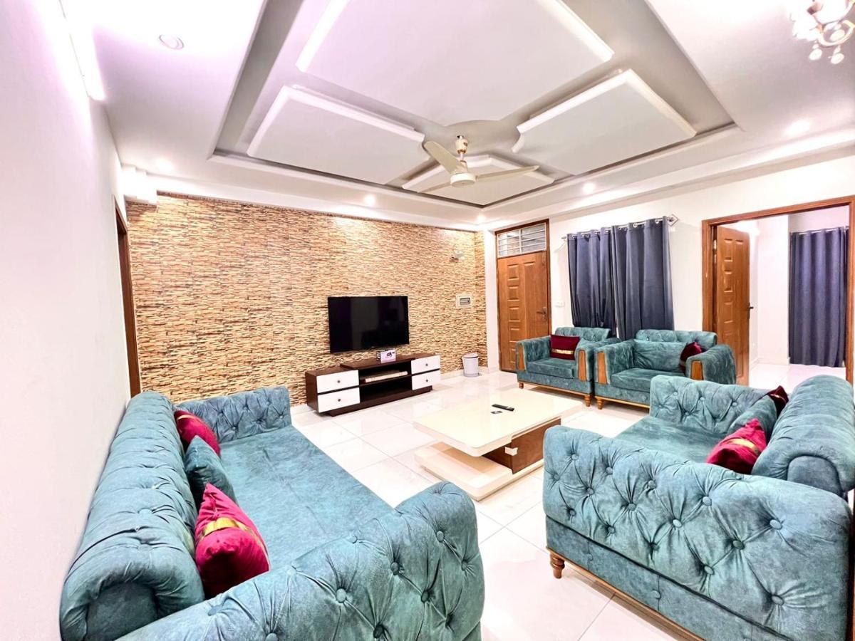 Luxury Apartment Rentals Islamabad Esterno foto