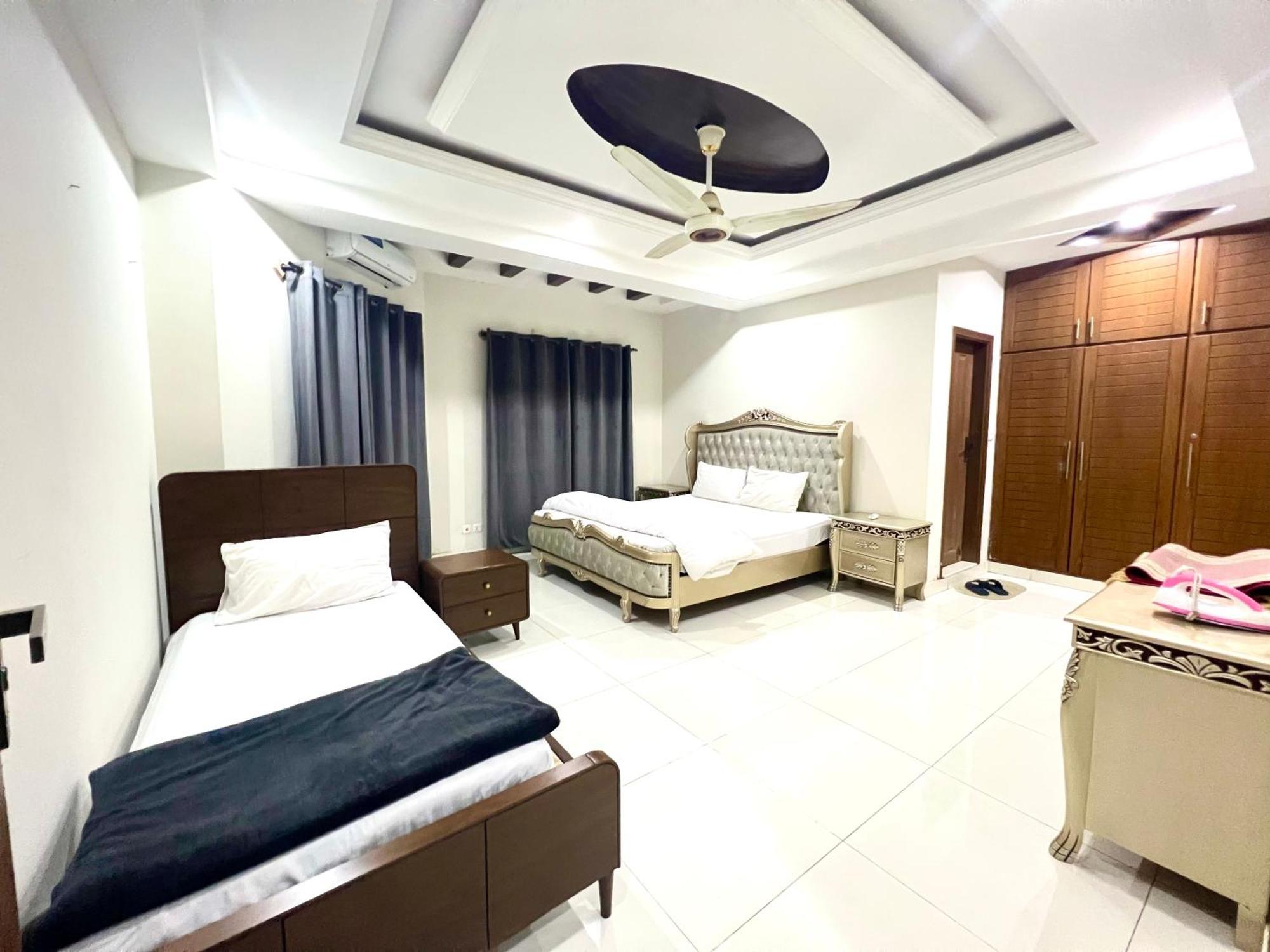 Luxury Apartment Rentals Islamabad Esterno foto