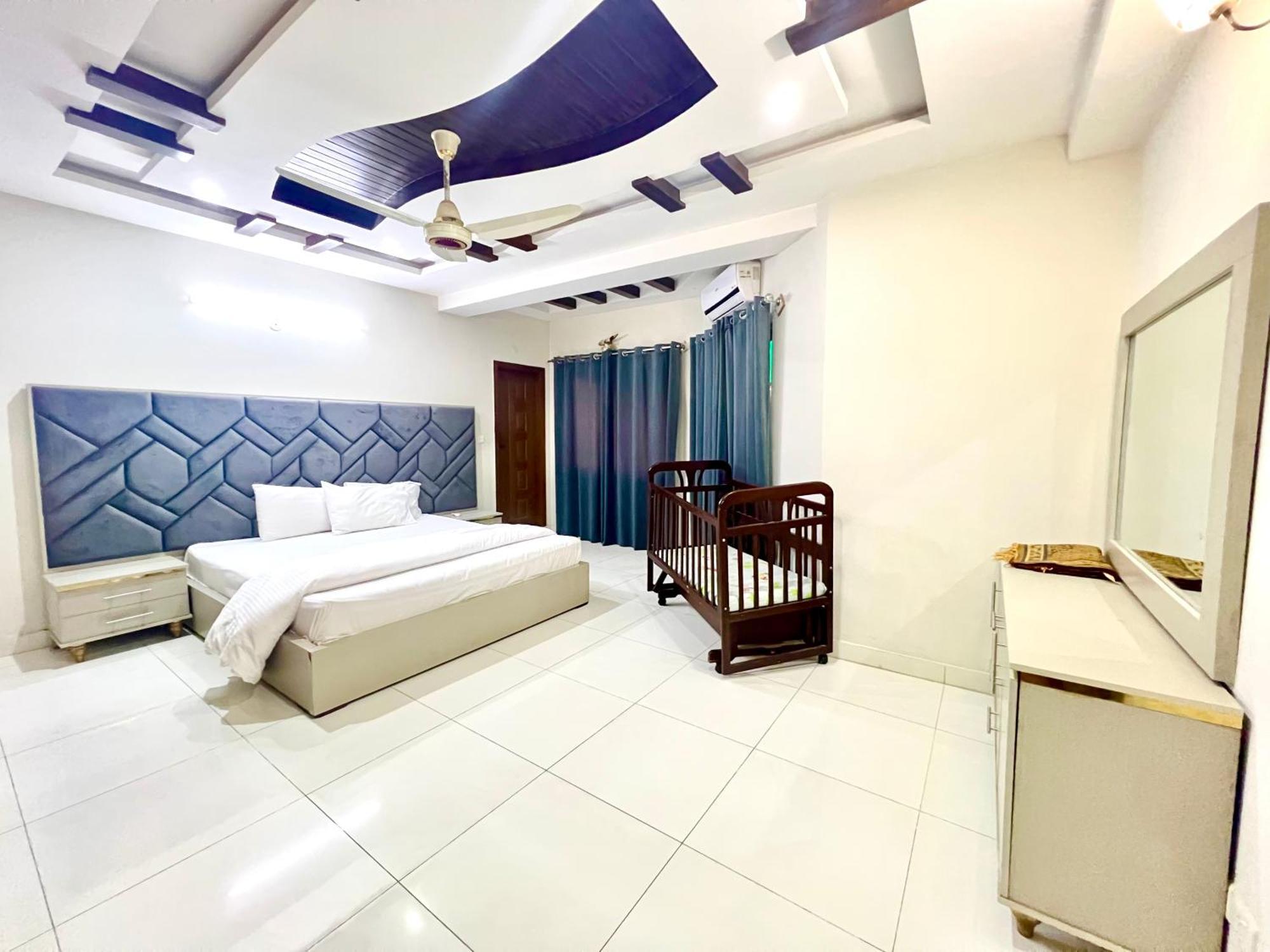 Luxury Apartment Rentals Islamabad Esterno foto